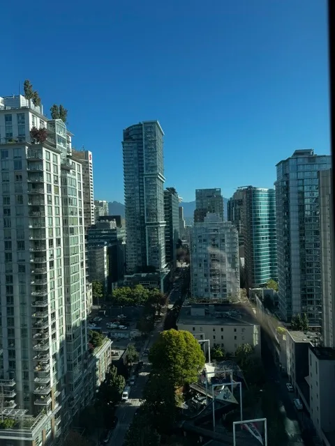 Yaletown 1 bedroom 24th floor